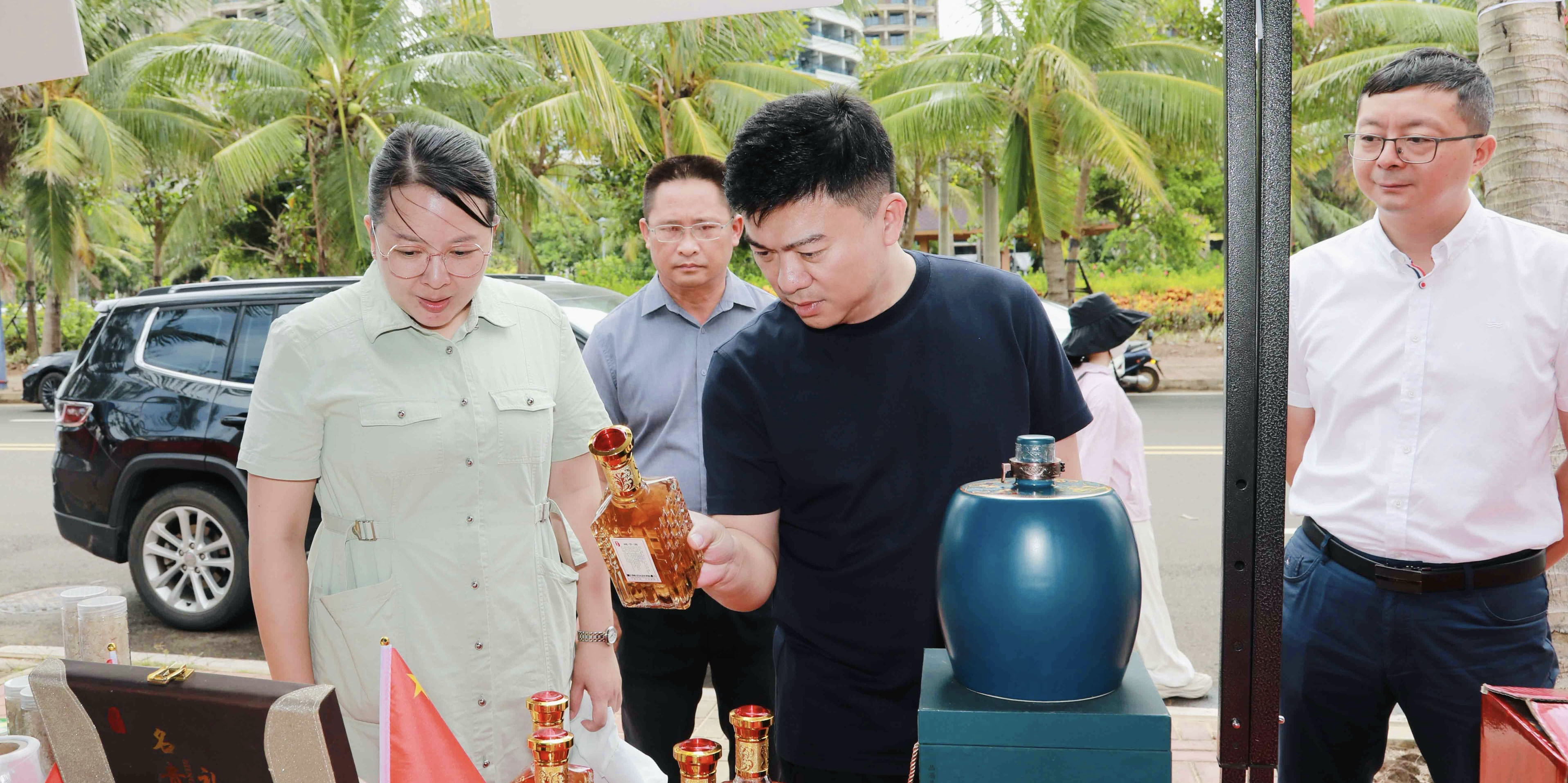 王挺调研国庆假期旅游市场服务保障工作